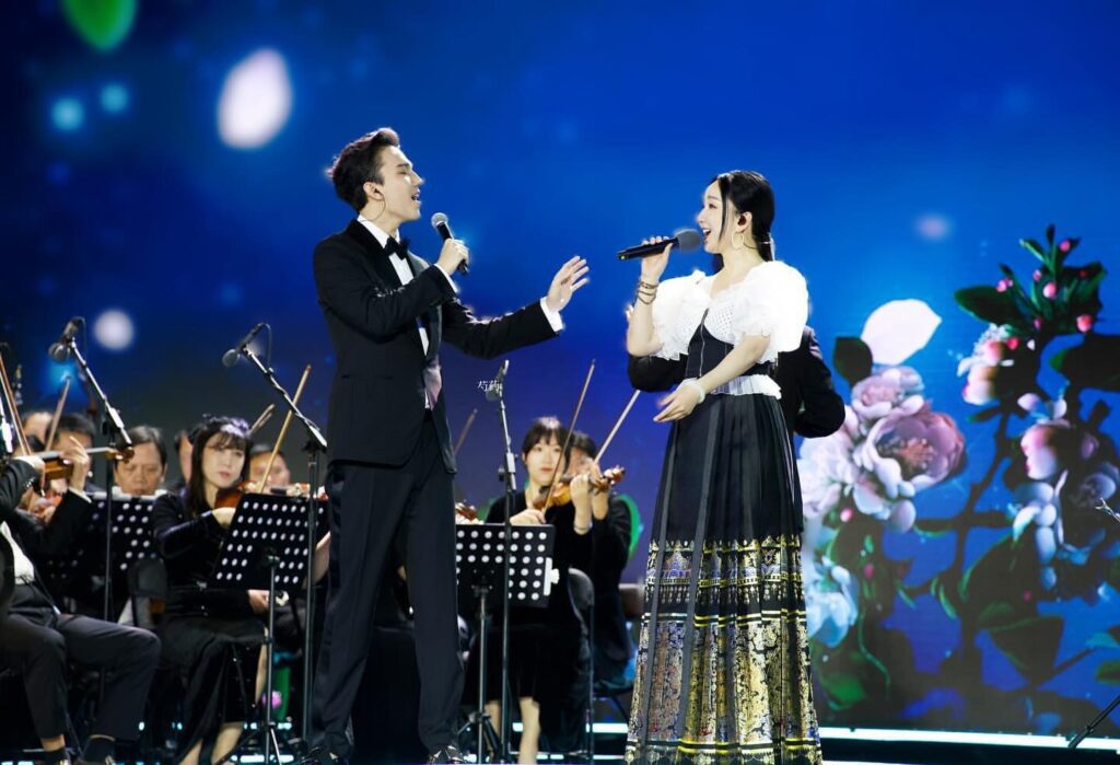 Dimash performed at Hainan Island International Film Festival (HIIFF) on December 16, 2023